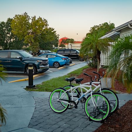 Developer Inn Maingate, A Baymont By Wyndham Kissimmee Exterior photo